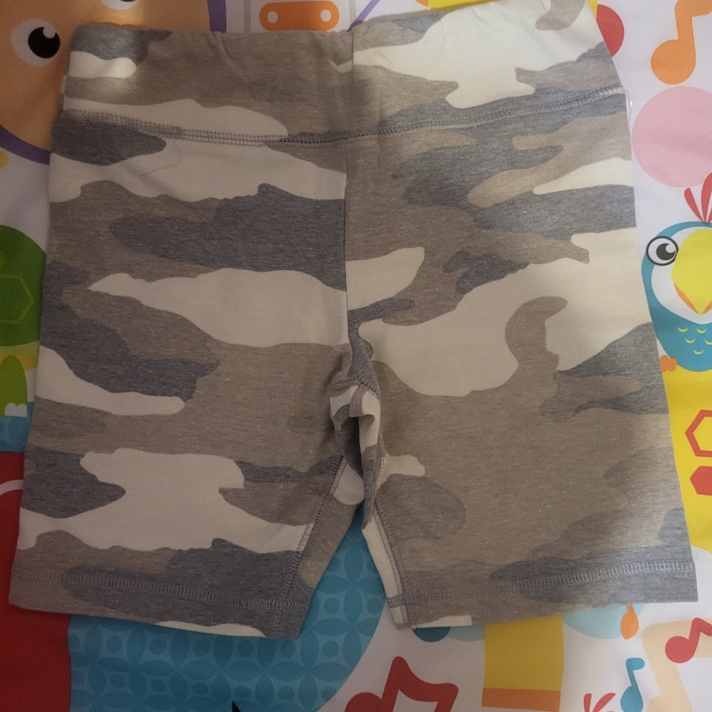 🌞 Freshman biker shorts NWT size 7